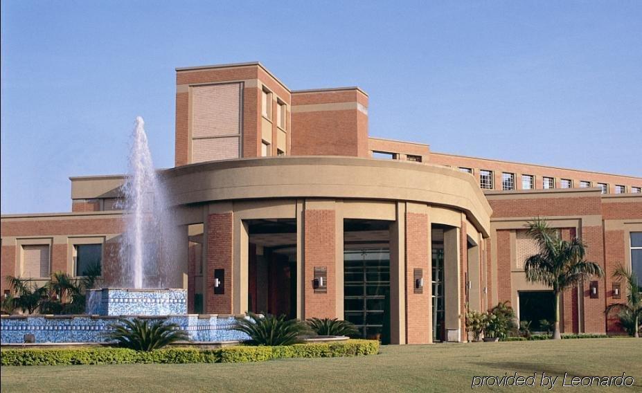 Nirvana Luxury Hotel L Ludhiana Exterior photo